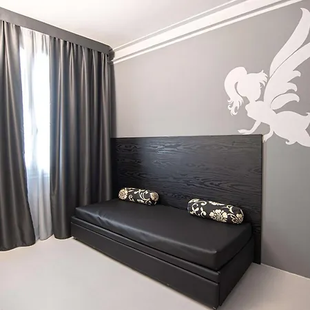 Delle Fate, Bw Signature Collection Otel